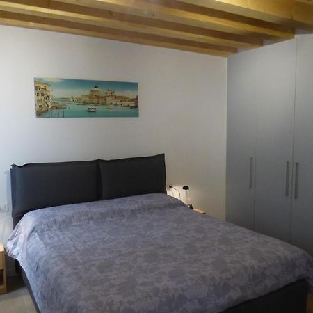 Casa Moderna A Due Passi Da Rialto Apartman Velence Kültér fotó