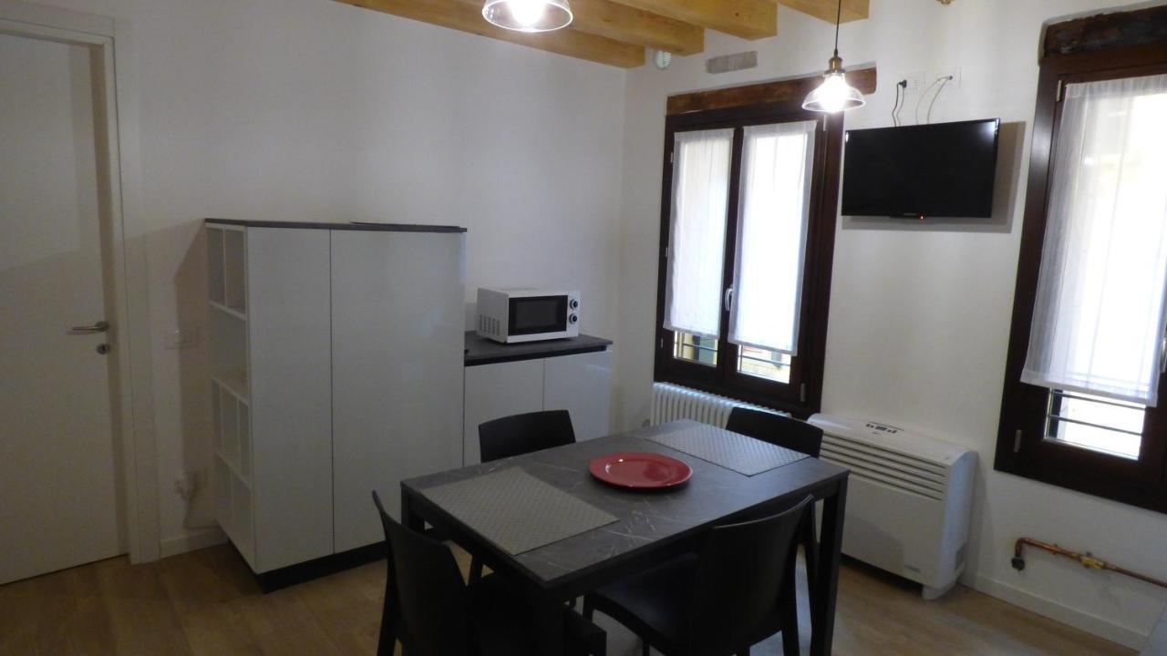 Casa Moderna A Due Passi Da Rialto Apartman Velence Kültér fotó
